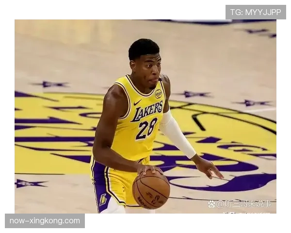 湖人区域联防调整见效 戴维斯护框优势弥补詹姆斯移动短板